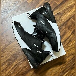 Nike Air Max 270 Premium Leather